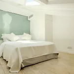 Traverse Des Artistes Hotel 3*