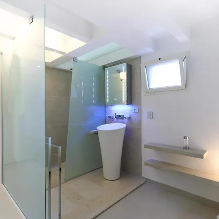 Traverse Des Artistes 3*