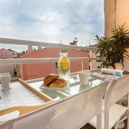 Traverse Des Artistes 3*