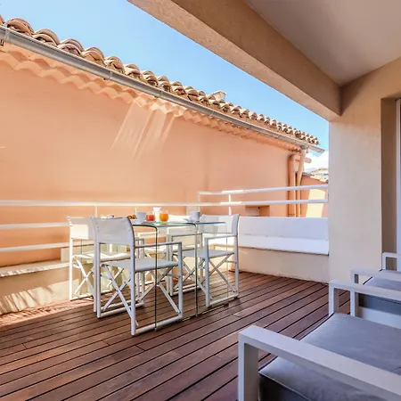 Traverse Des Artistes Hotel 4*