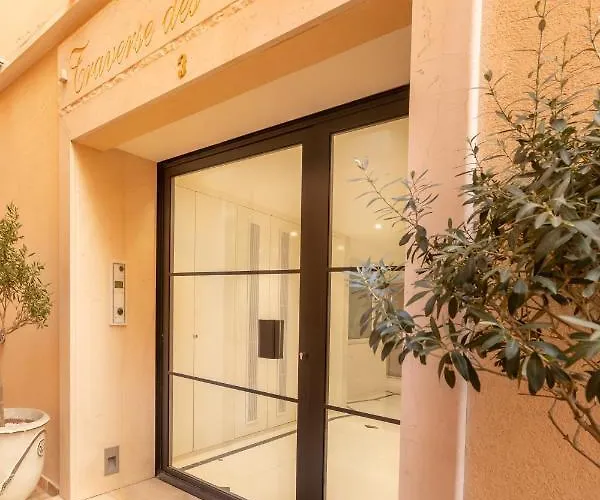 Traverse Des Artistes 3* Cannes