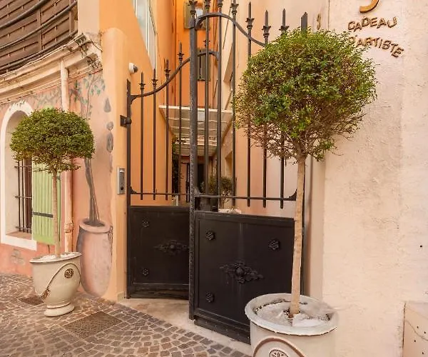 Hotel Traverse Des Artistes Cannes