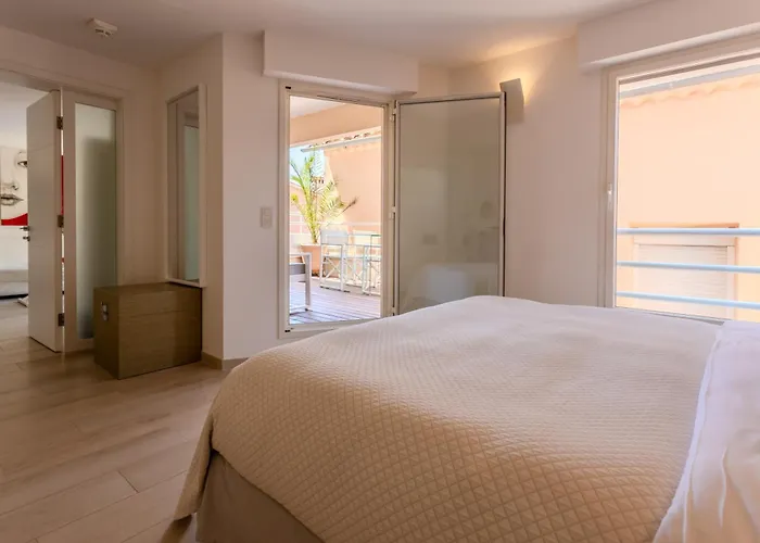 Traverse Des Artistes Hotel Cannes