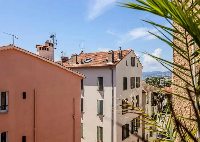 Traverse Des Artistes Cannes