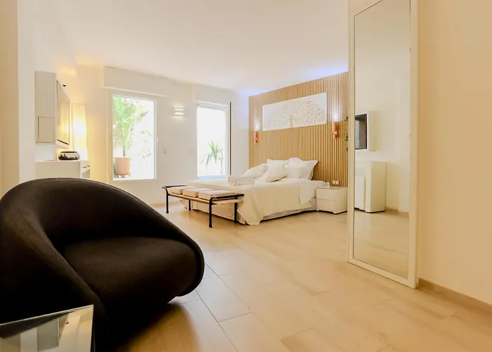 Traverse Des Artistes Otel Cannes